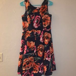 Size 8 floral navy sundress